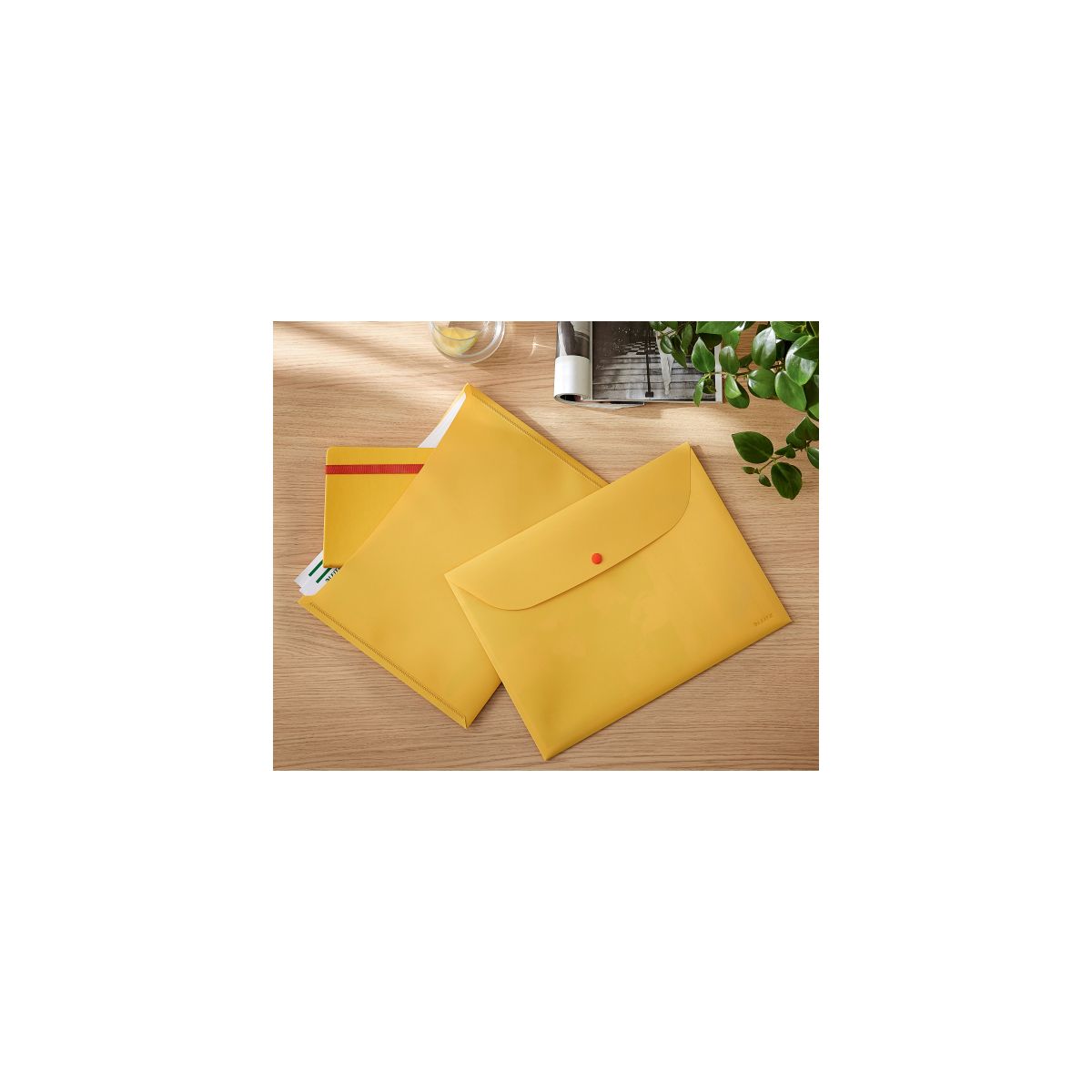 Teczka plastikowa na zatrzask Cosy A4 żółta Leitz (47090019)